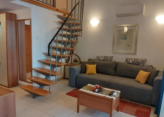 Sanpier Apartments