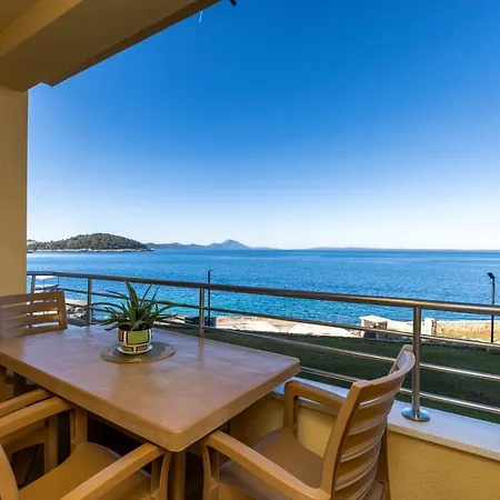 Sanpier Apartments Veli Lošinj Extérieur photo